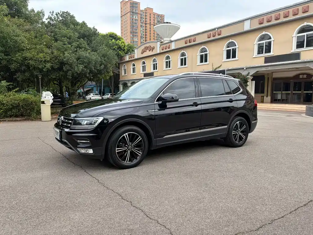 Volkswagen Tiguan L 2021