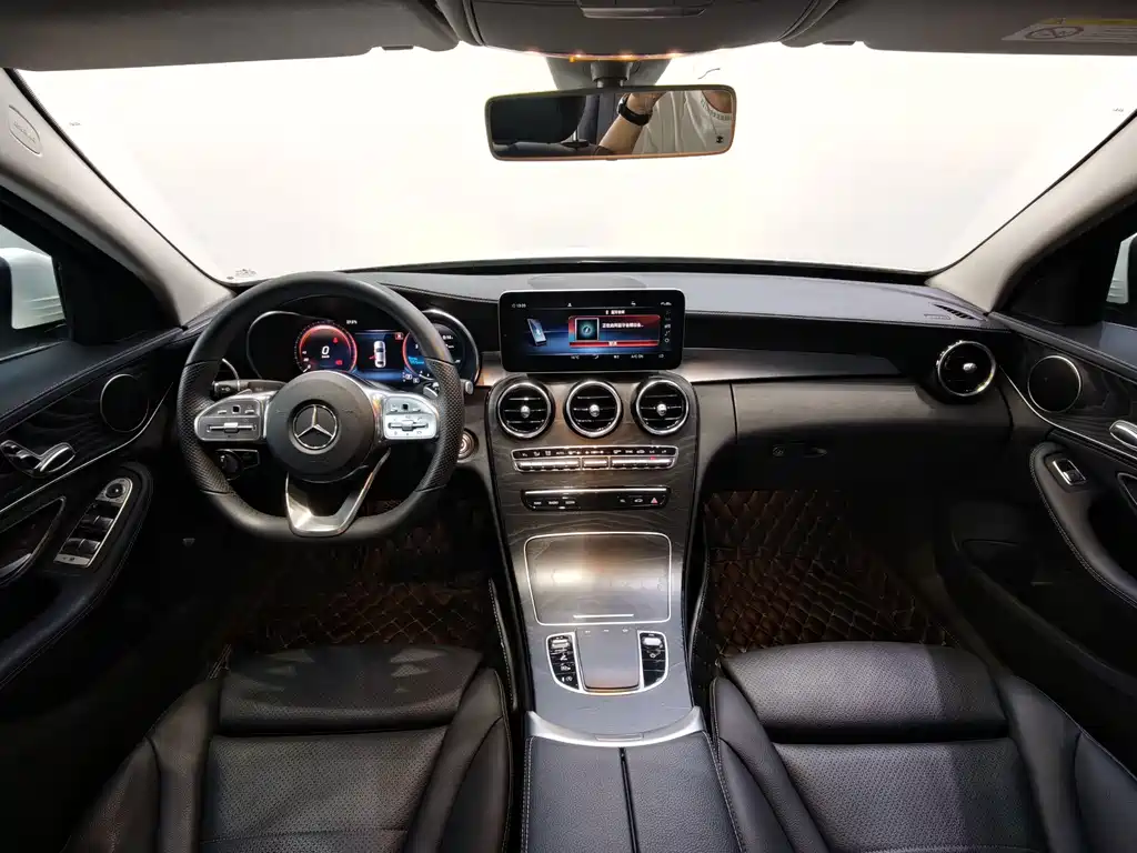 Mercedes-Benz C-Class 2019 — фото 8
