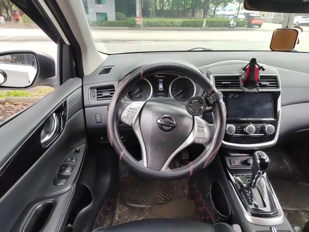 Nissan Tiida 2020