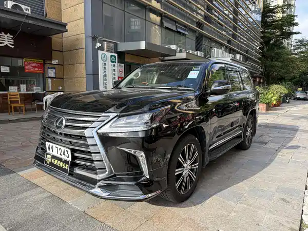 Lexus LX 2017