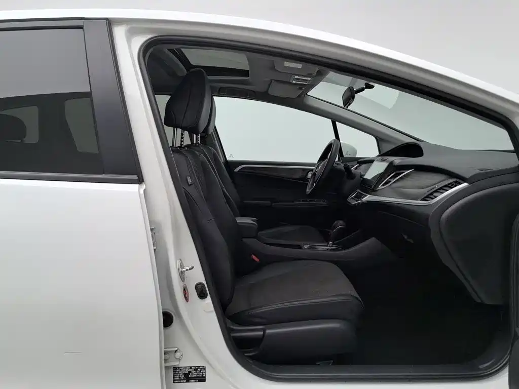Honda Jade 2017 — фото 23