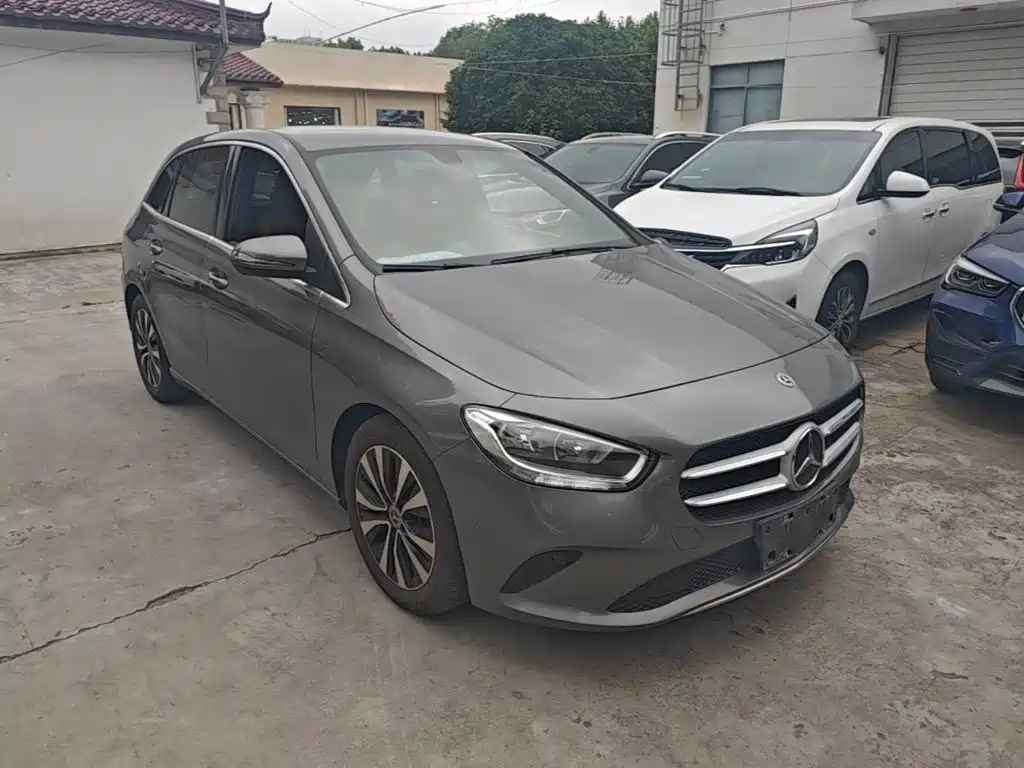 Mercedes-Benz B-Class 2021