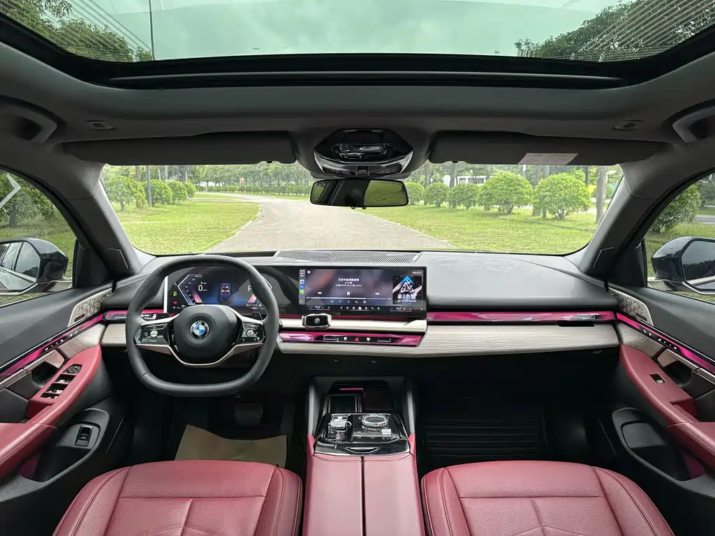 BMW 5 Series 2025