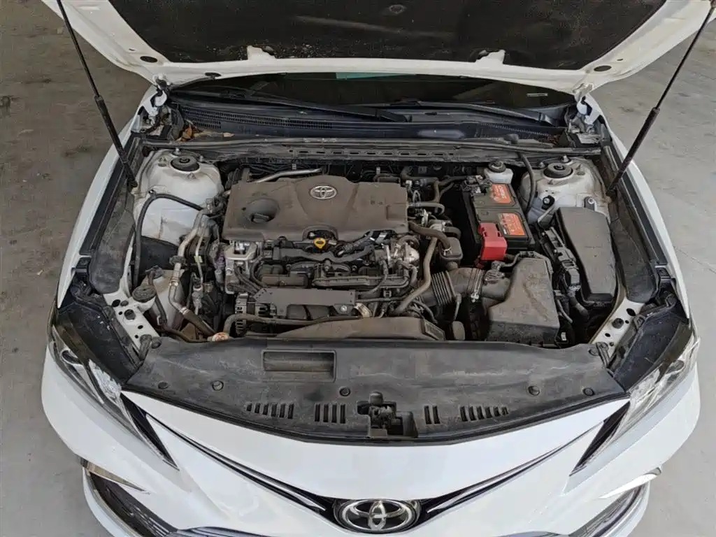 Toyota Camry 2022 — фото 20