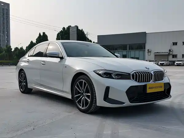 BMW 3 Series 2023