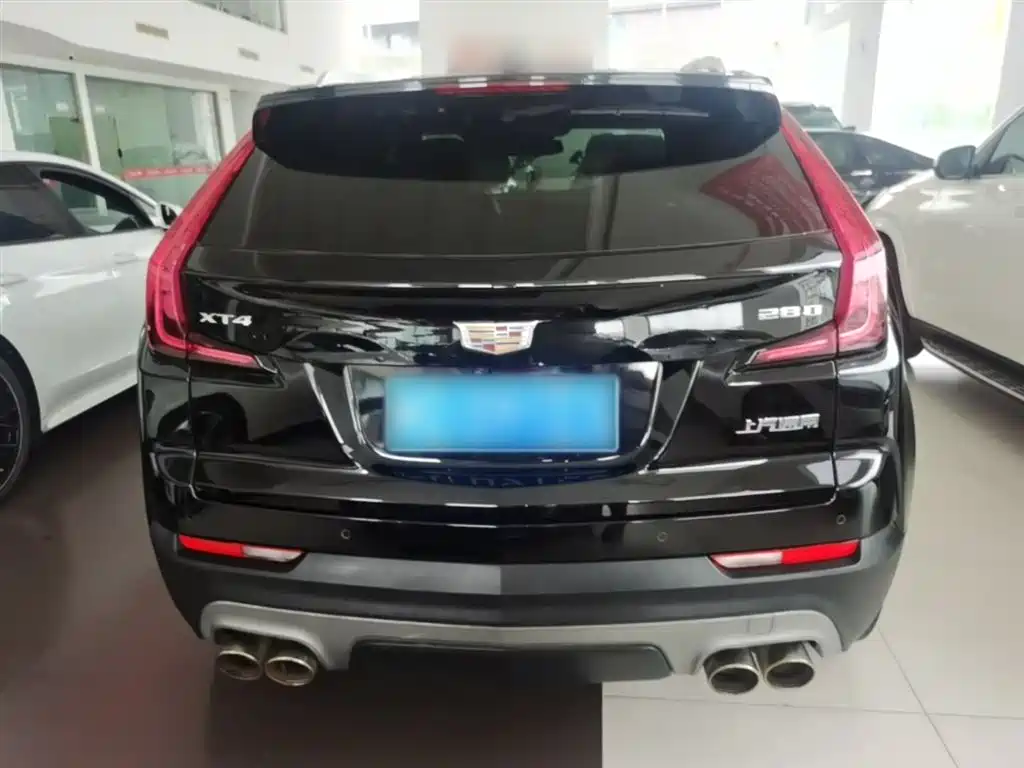 Cadillac XT4 2020 — фото 4