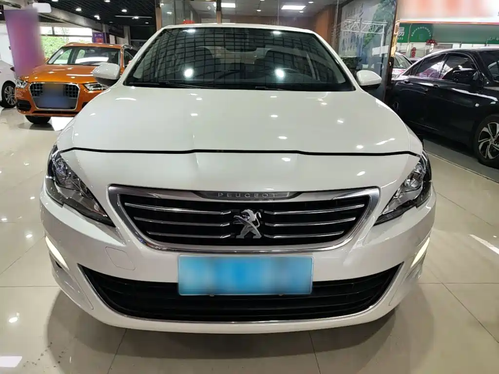 Peugeot 408 2016