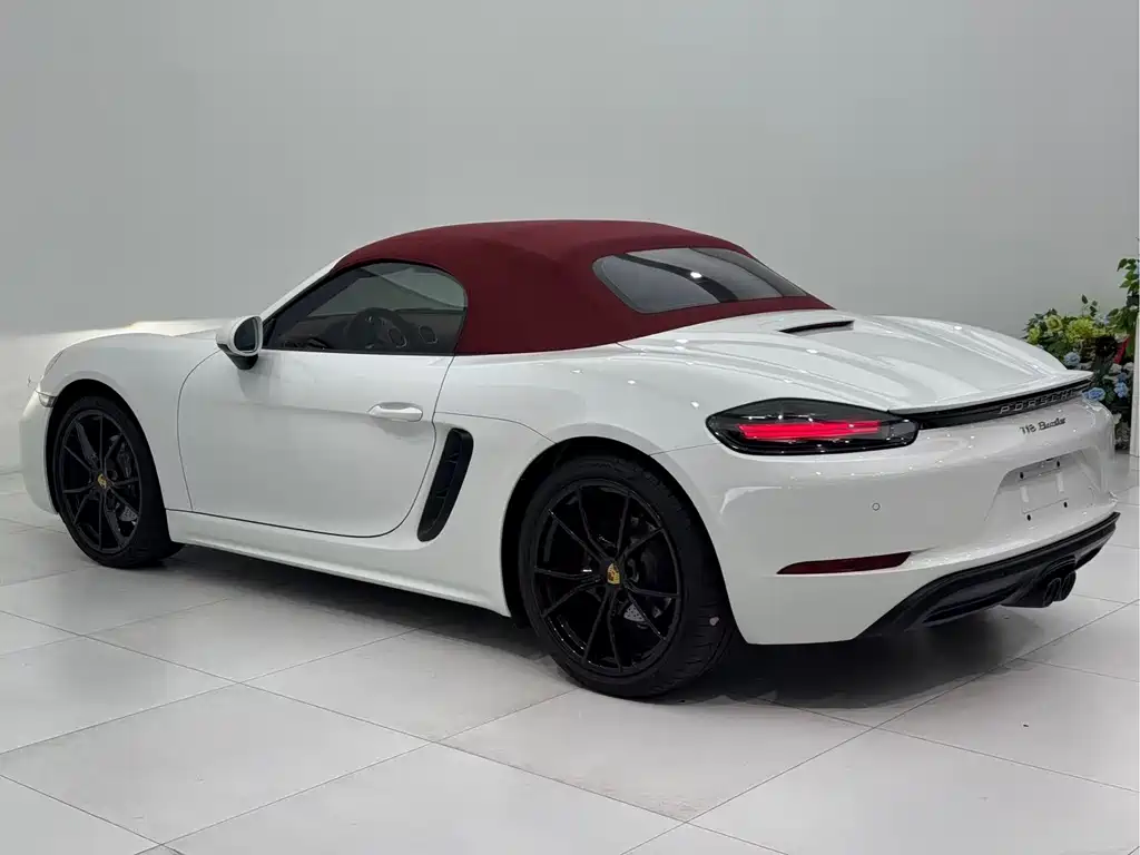 Porsche 718 2022 — фото 11