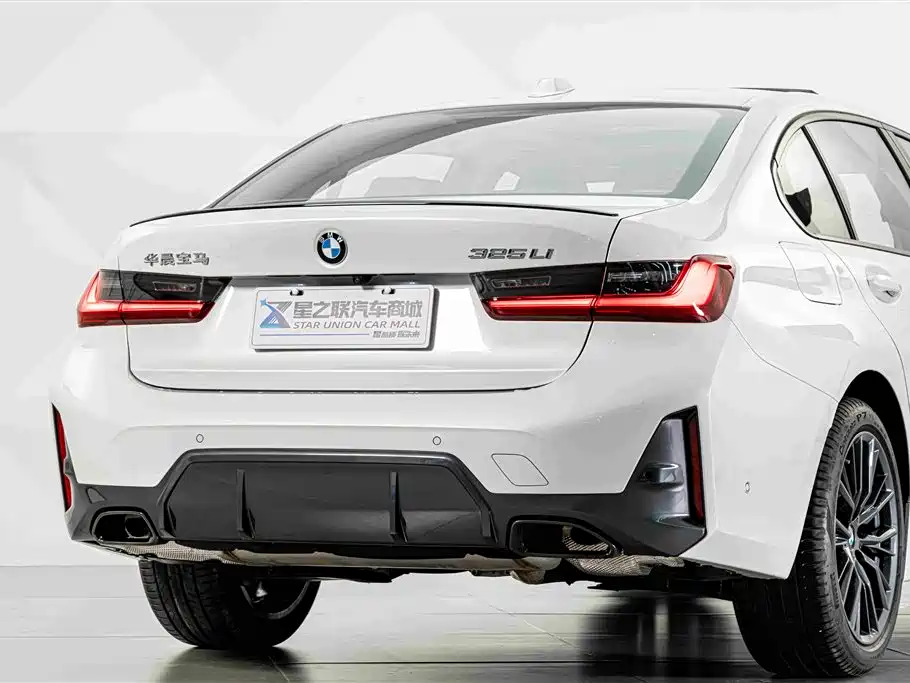 BMW 3 Series 2025