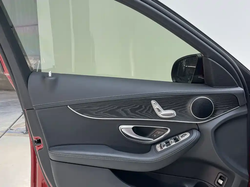 Mercedes-Benz C-Class 2020 — фото 17