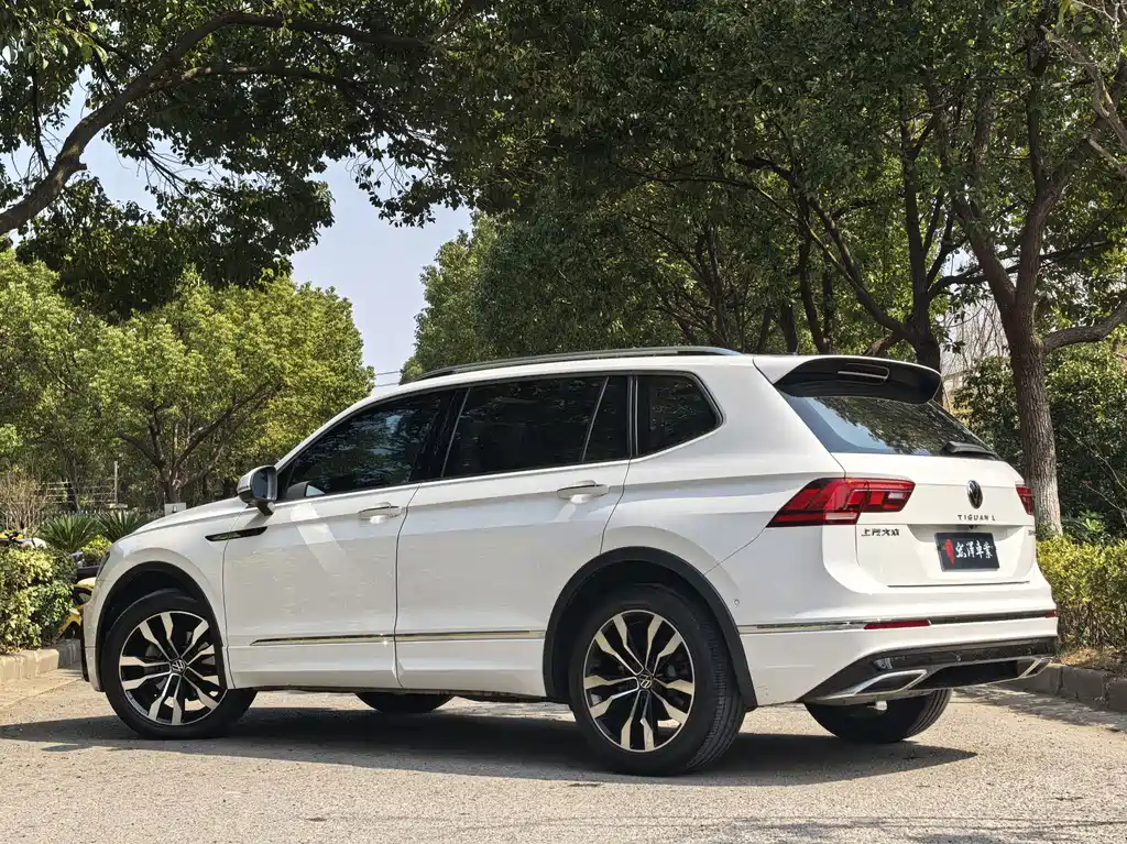 Volkswagen Tiguan L 2021 — фото 5
