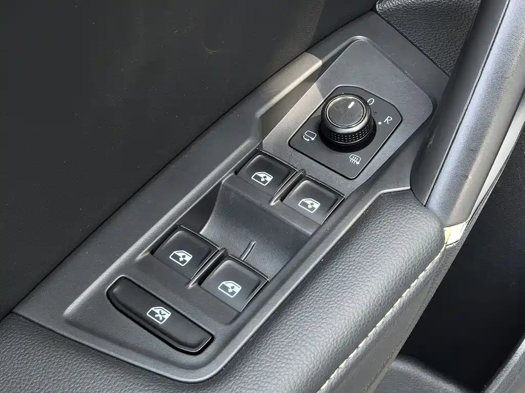 Volkswagen Tiguan L 2021 — фото 21