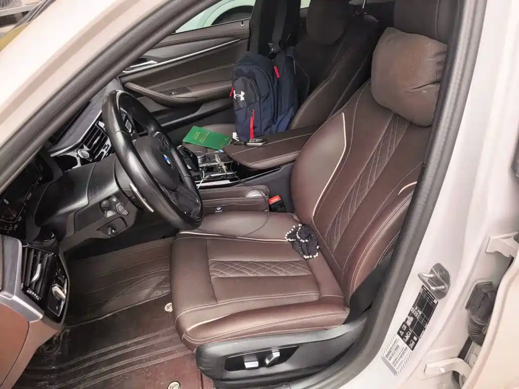 BMW 5 Series 2023 — фото 16
