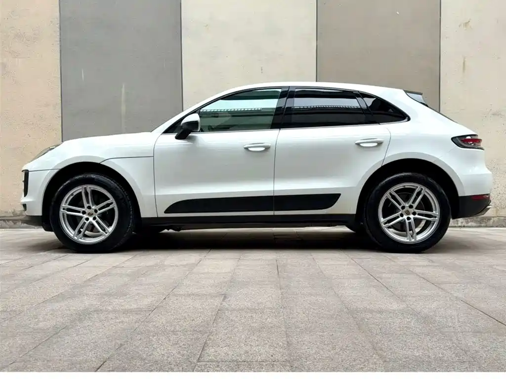 Porsche Macan 2020