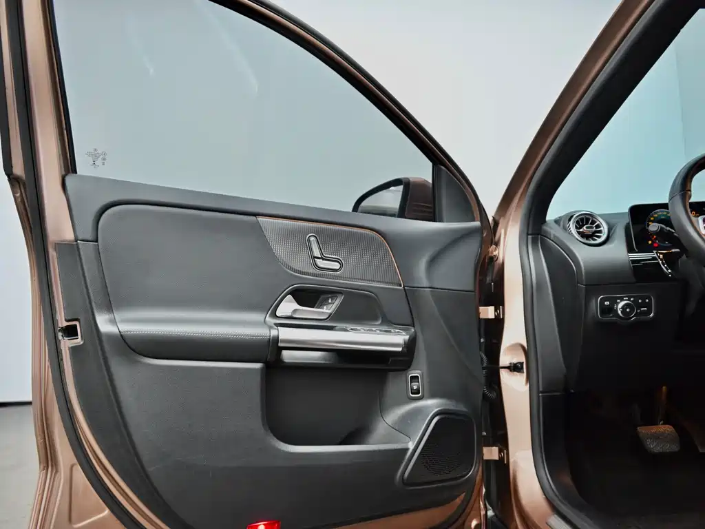 Mercedes-Benz GLA 2020 — фото 18