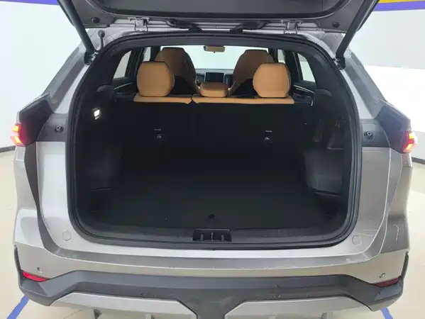 Geely Galaxy L7 2024