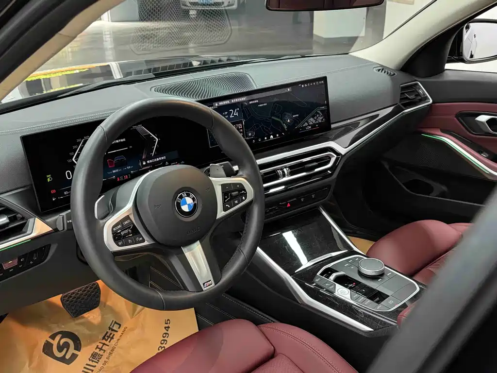 BMW 3 Series 2024 — фото 14