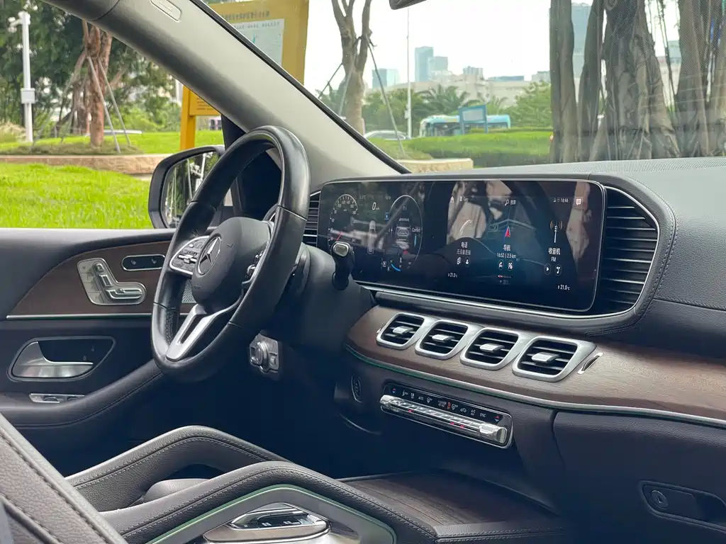 Mercedes-Benz GLE 2019 — фото 22