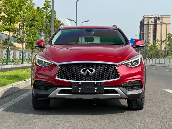 Infiniti QX30 2019