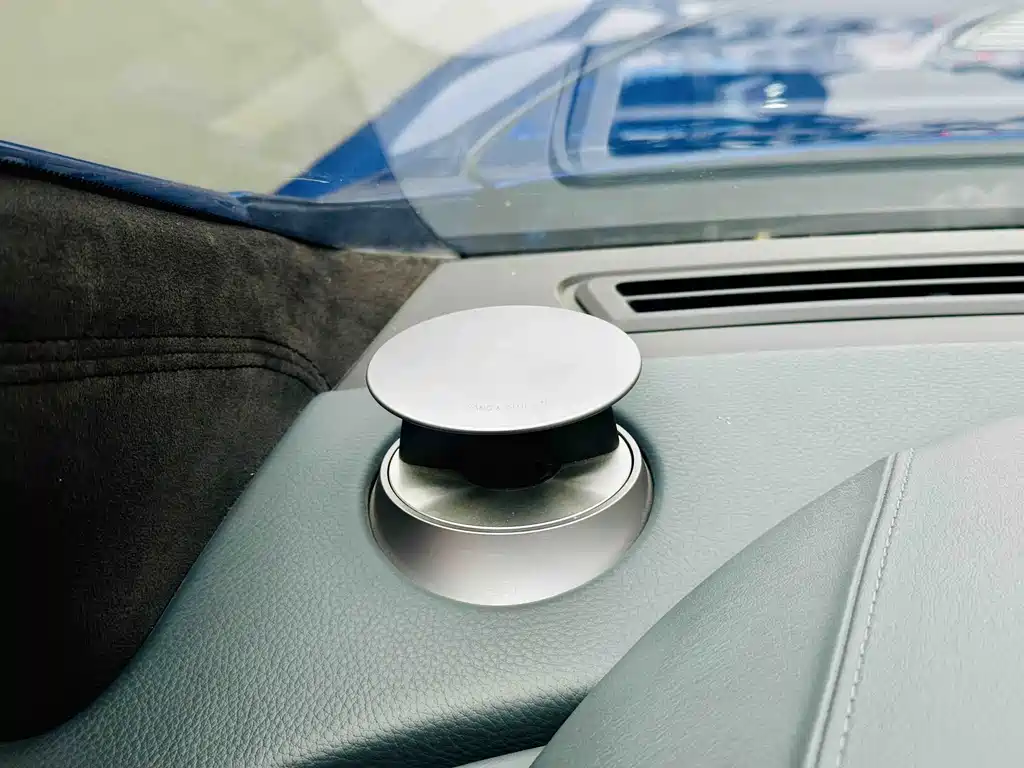 Aston Martin Rapide 2013 — фото 13