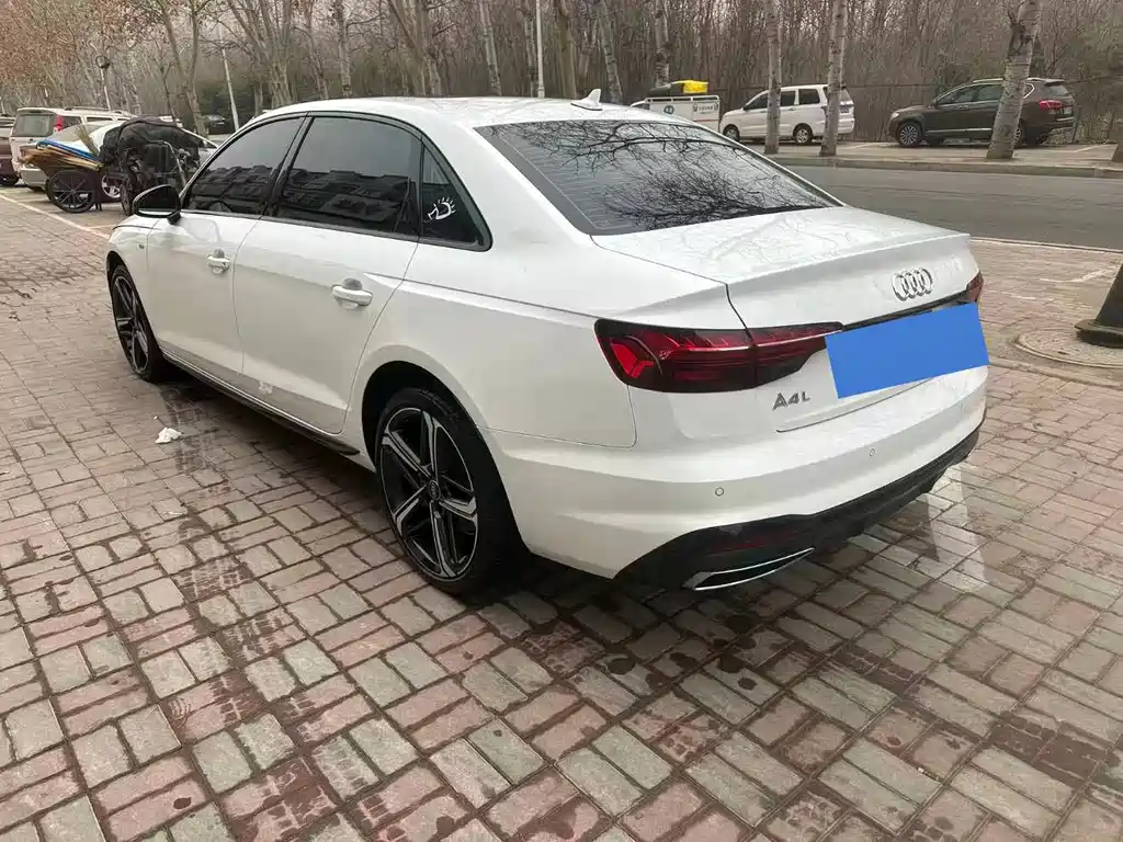 Audi A4L 2025