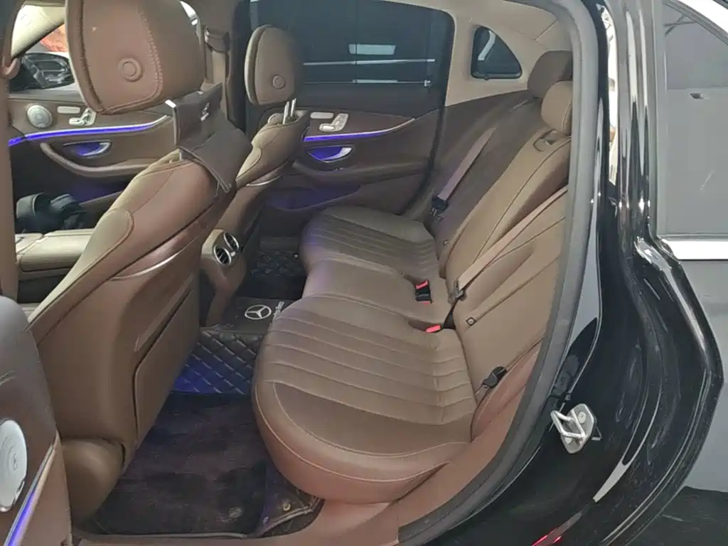 Mercedes-Benz E-Class 2020 — фото 10