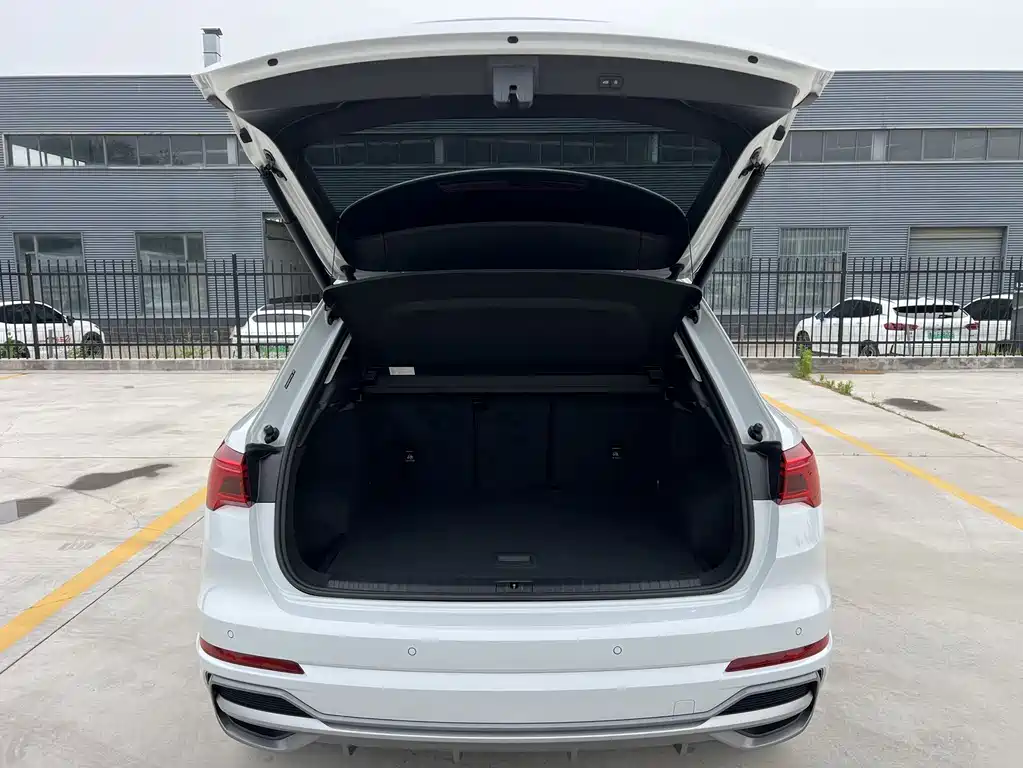 Audi Q3 2023