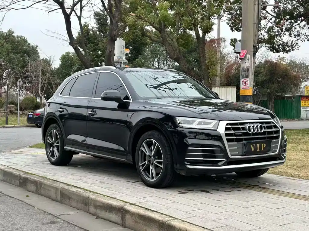 Audi Q5L 2021 — фото 3