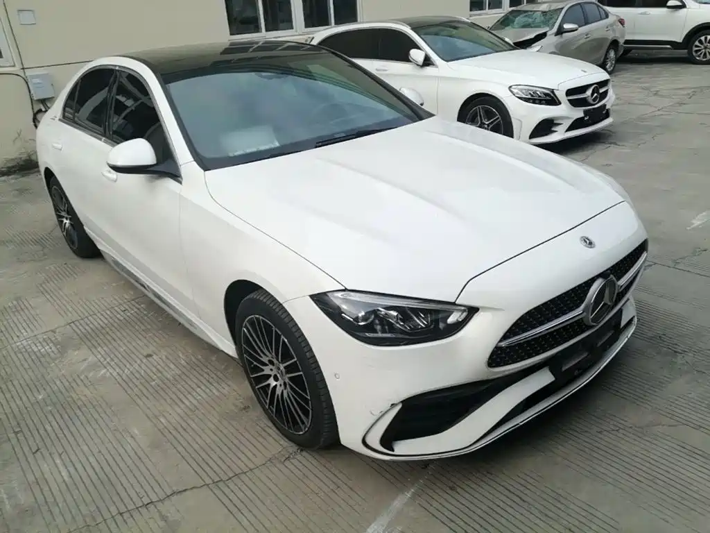 Mercedes-Benz C-Class 2024