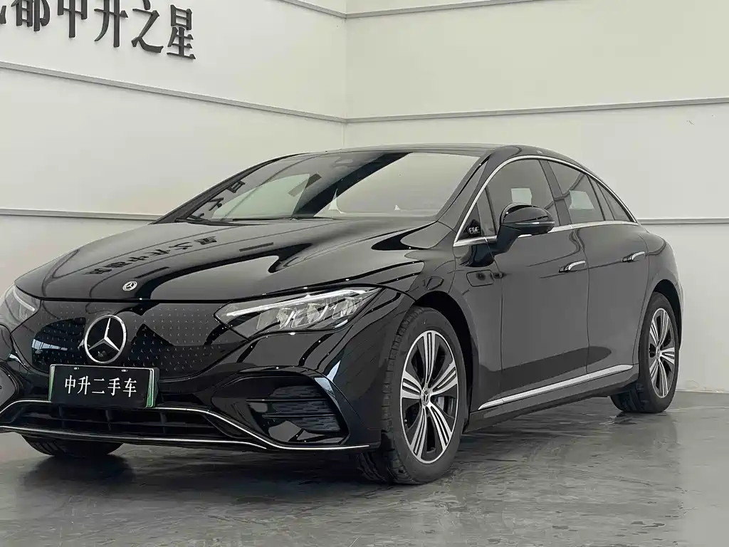 Mercedes-Benz EQE 2025