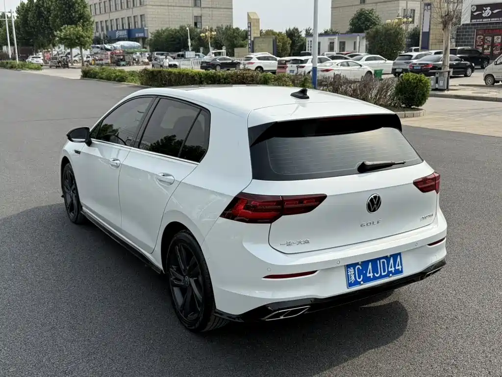 Volkswagen Golf 2022