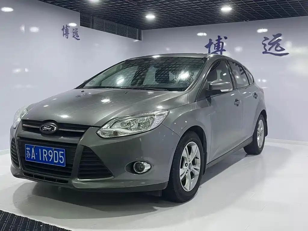 Ford Focus 2014 — фото 1