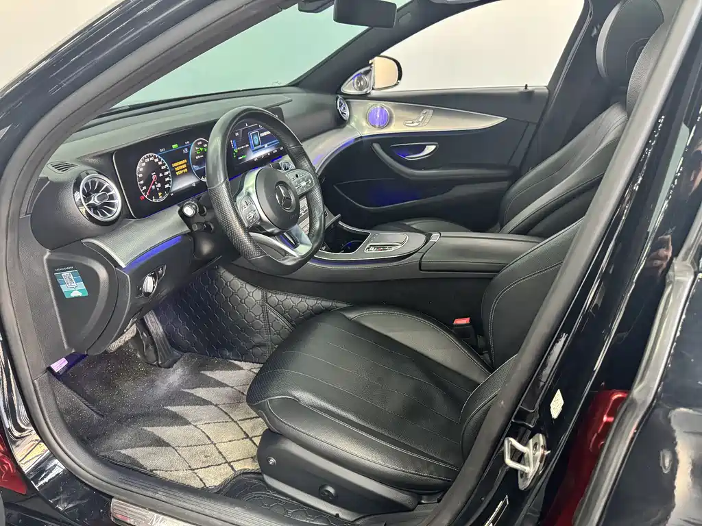 Mercedes-Benz E-Class 2019 — фото 13