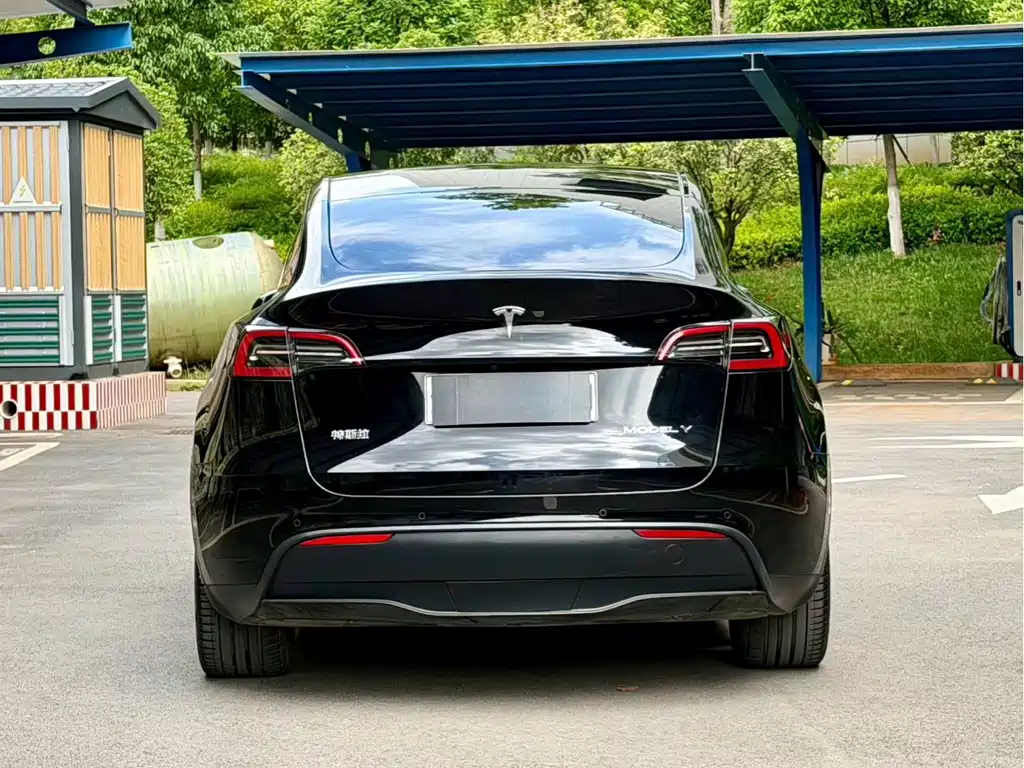 Tesla Model Y 2022 — фото 5