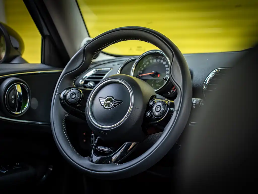 MINI Clubman 2019 — фото 18