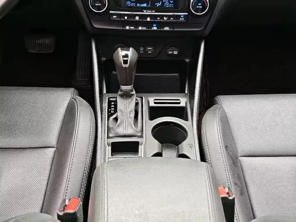 Hyundai Tucson 2015 — фото 17