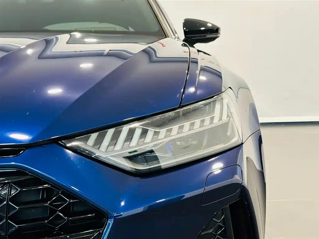 Audi RS 6 2021 — фото 14