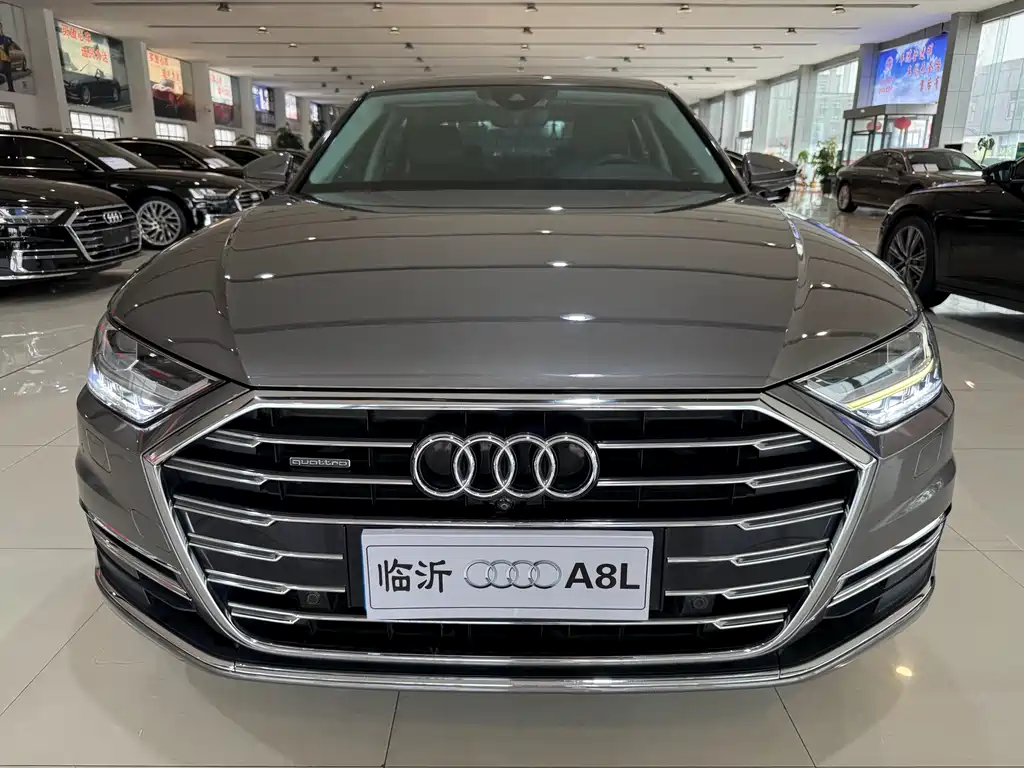 Audi A8 2018 — фото 2
