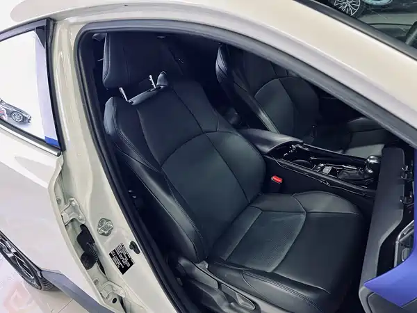 Toyota C-HR 2021