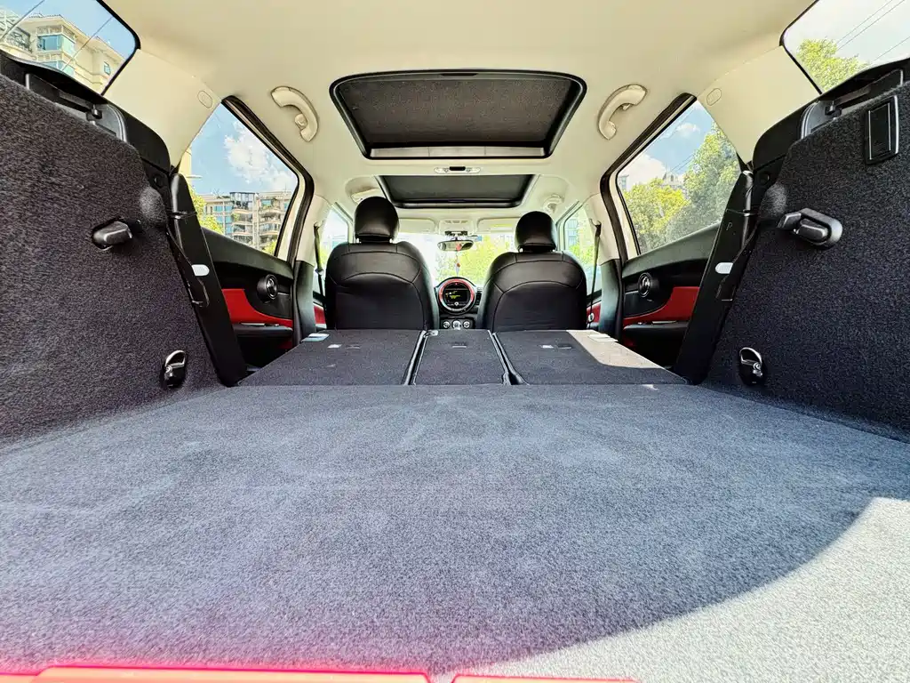 MINI Clubman 2017 — фото 18