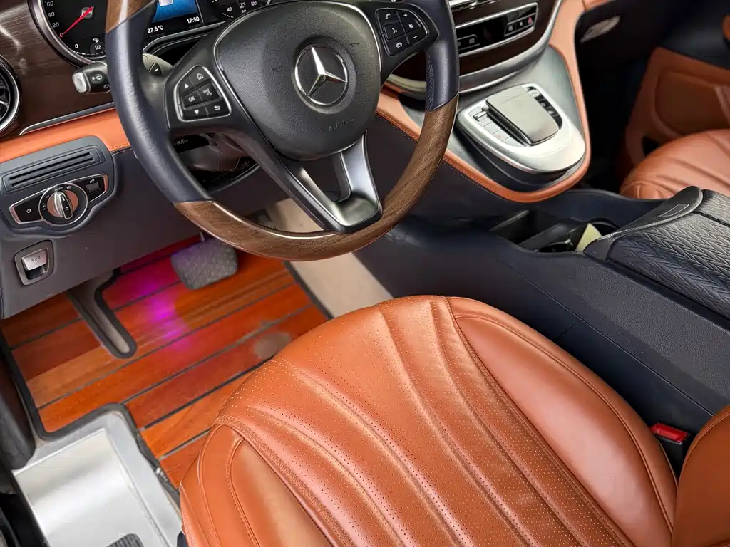 Mercedes-Benz V-Class 2022
