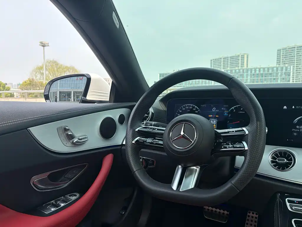 Mercedes-Benz E-Class 2023 — фото 9