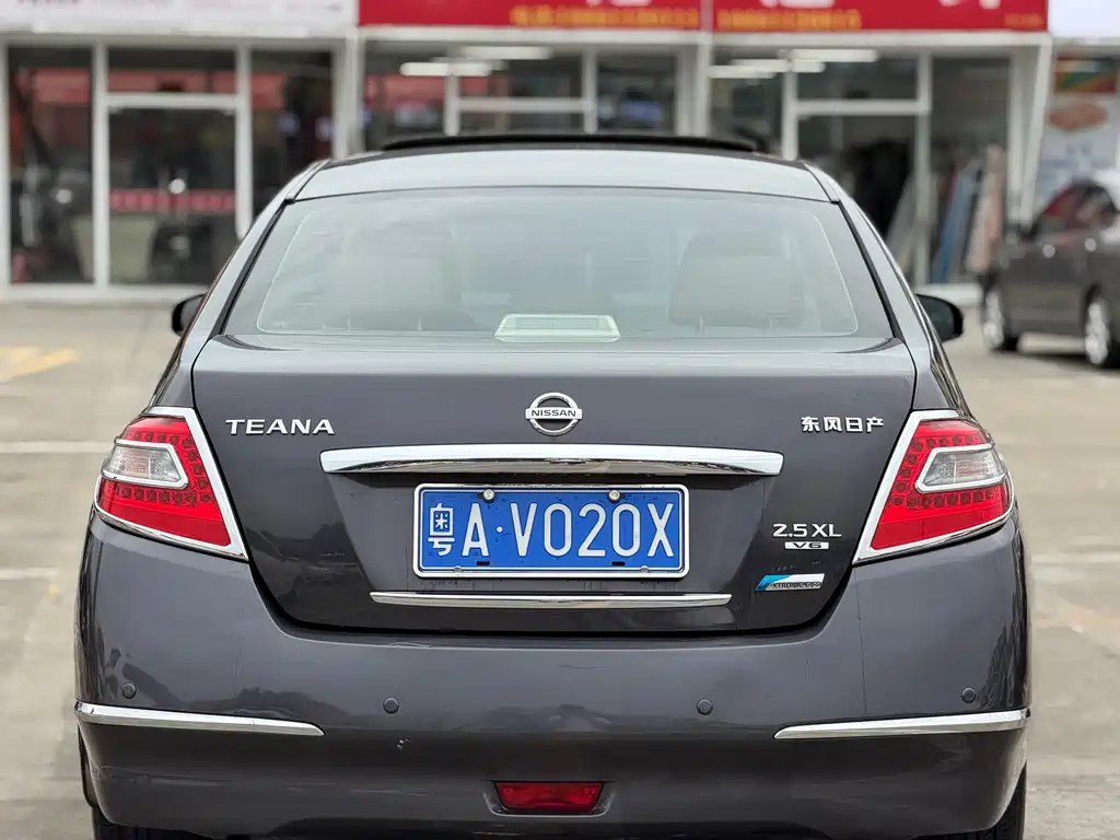 Nissan Teana 2010 — фото 4