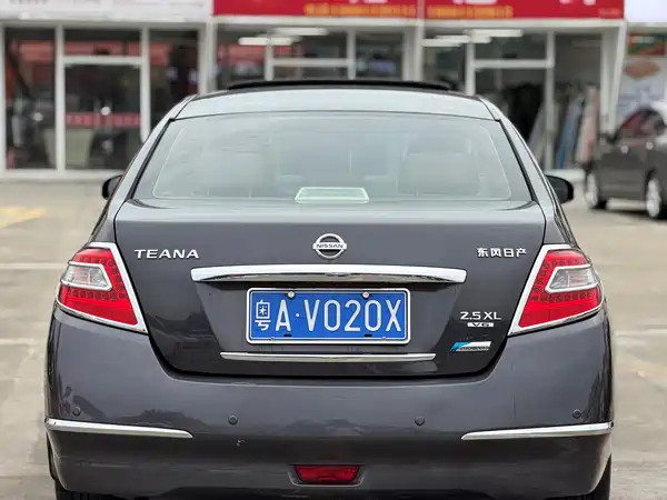Nissan Teana 2010