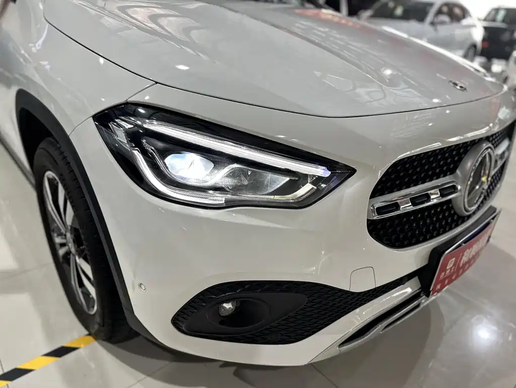 Mercedes-Benz GLA 2021 — фото 12