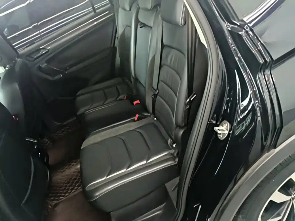 Volkswagen Tiguan L 2020 — фото 17