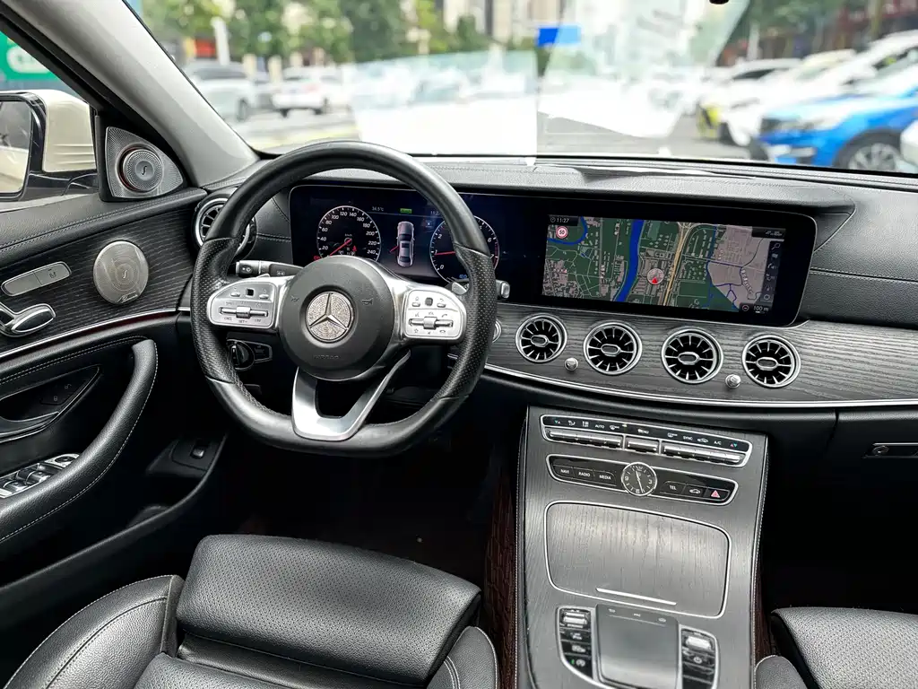 Mercedes-Benz E-Class 2020 — фото 7