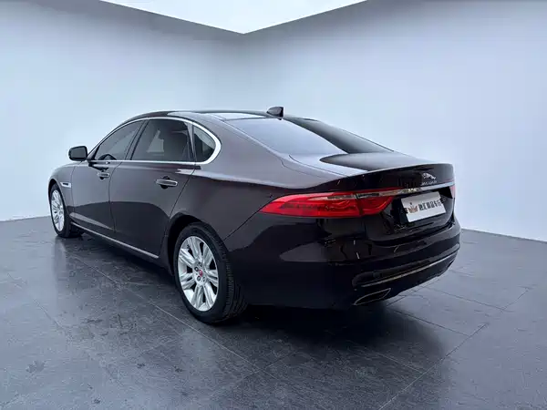 Jaguar XFL 2018