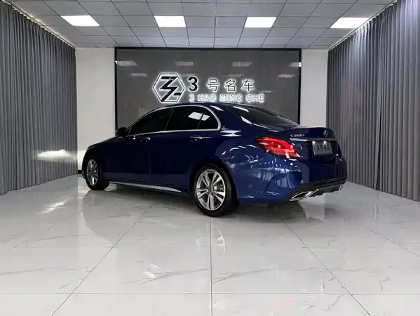 Mercedes-Benz C-Class 2021