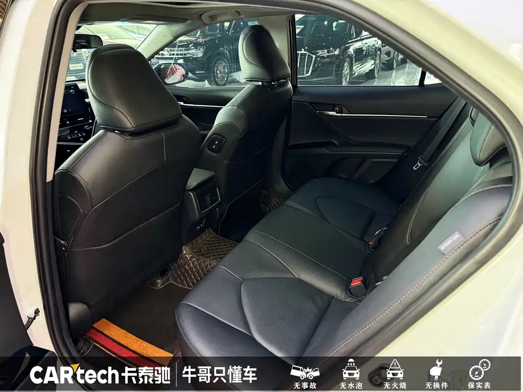 Toyota Camry 2022 — фото 18